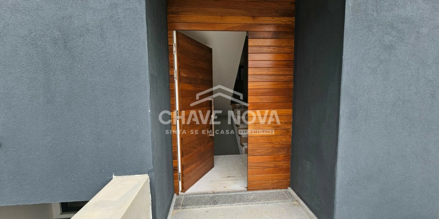 GN/01862 Moradia em Banda V3+1 Nova com piscina Madalena Vila Nova de Gaia Porto