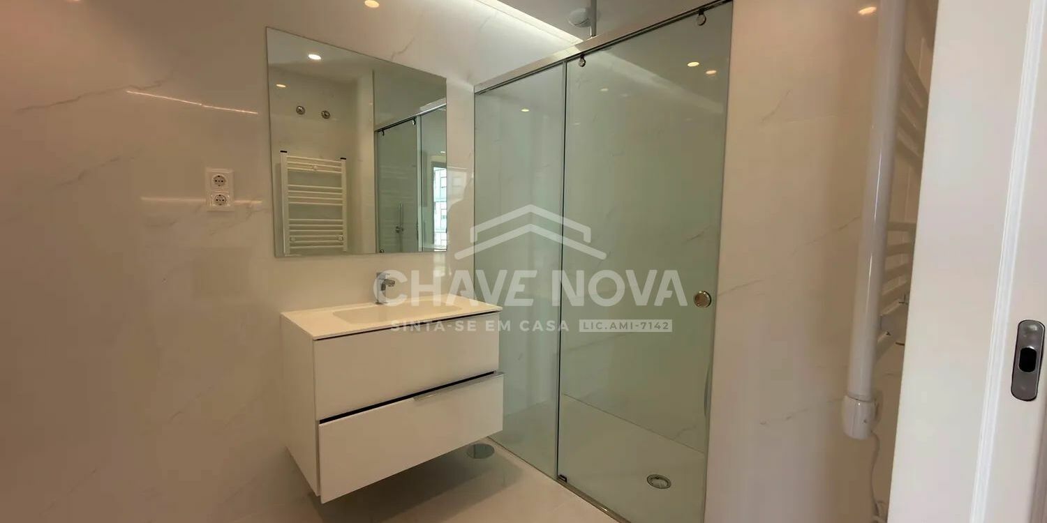 Apartamento T0 Mafamude Vila Nova de Gaia Porto GN/02366
