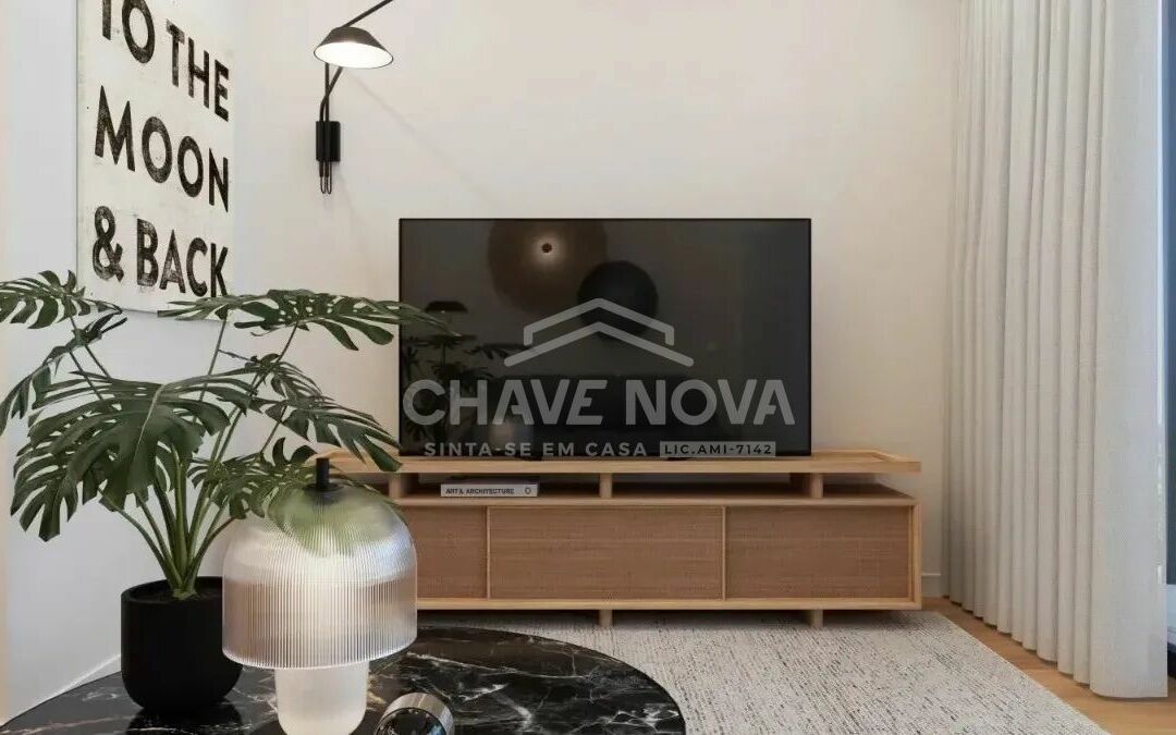 Apartamento T1 Santa Marinha Sala