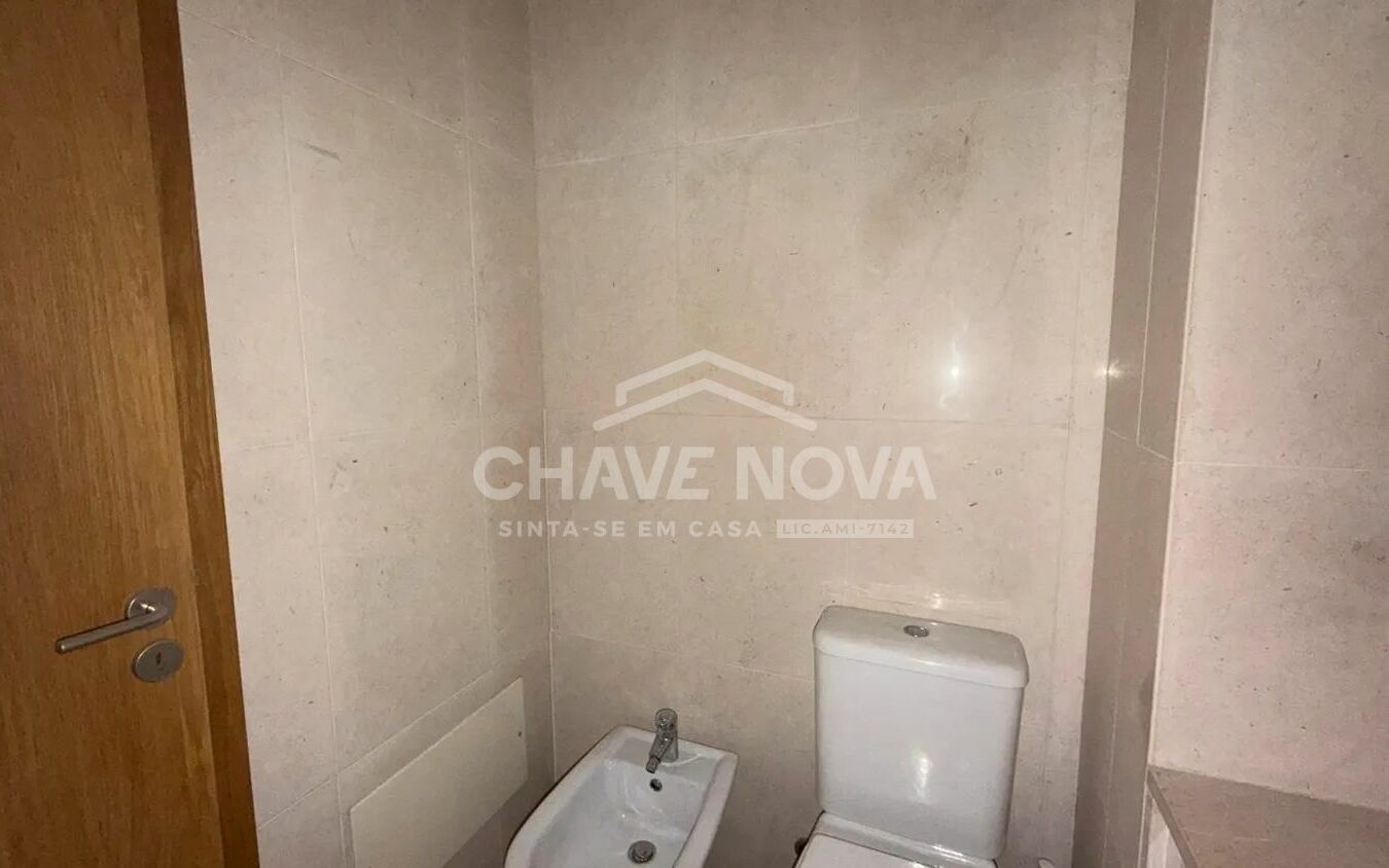 Apartamento T1 Santa Marinha casa de banho