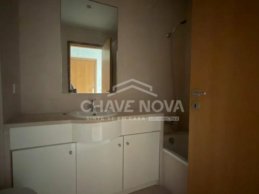 Apartamento T1 Santa Marinha casa de banho