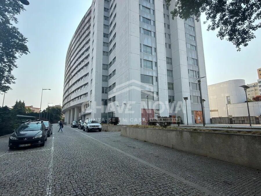 Apartamento T1 Santa Marinha
