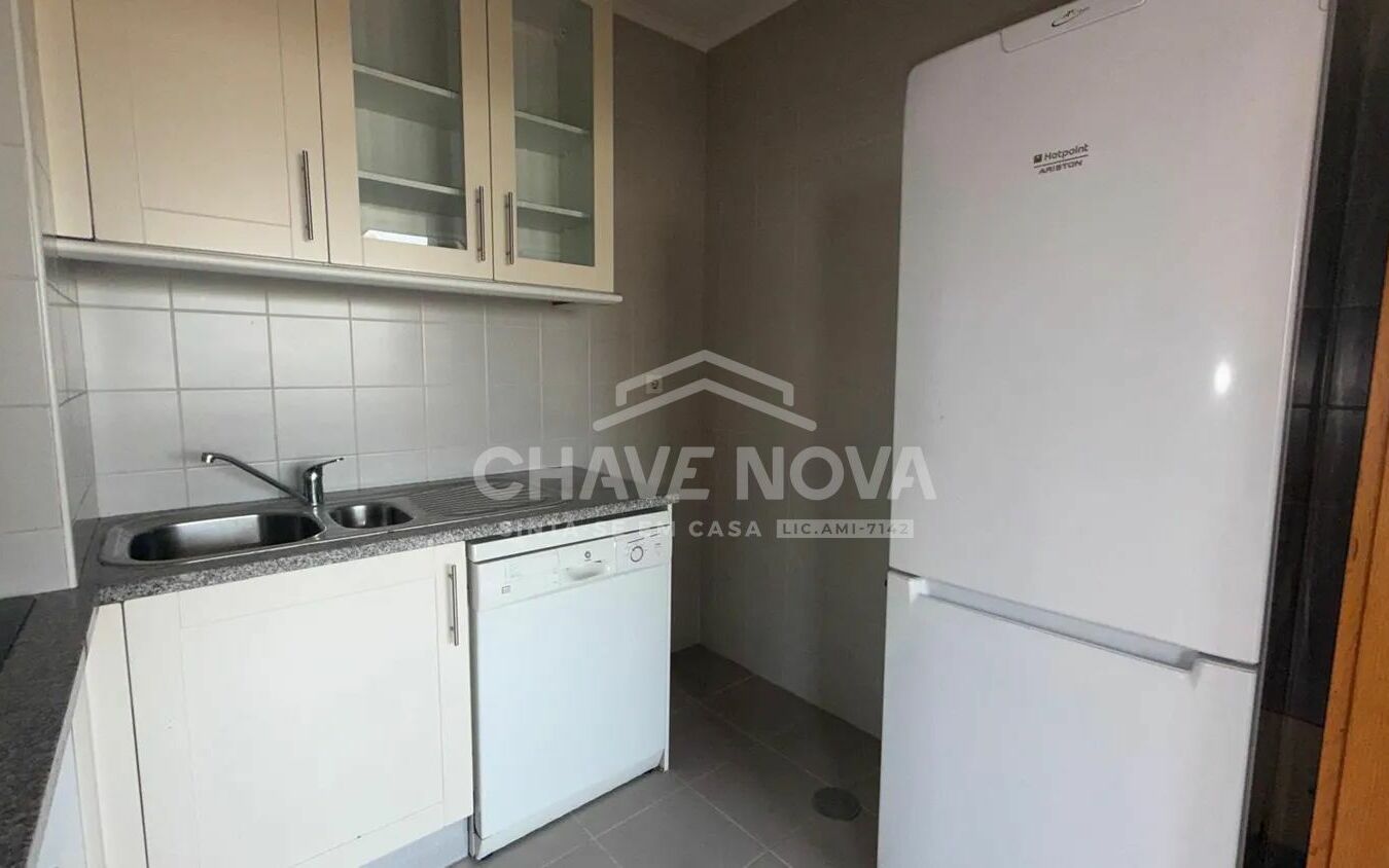 Apartamento T1 Santa Marinha Cozinha
