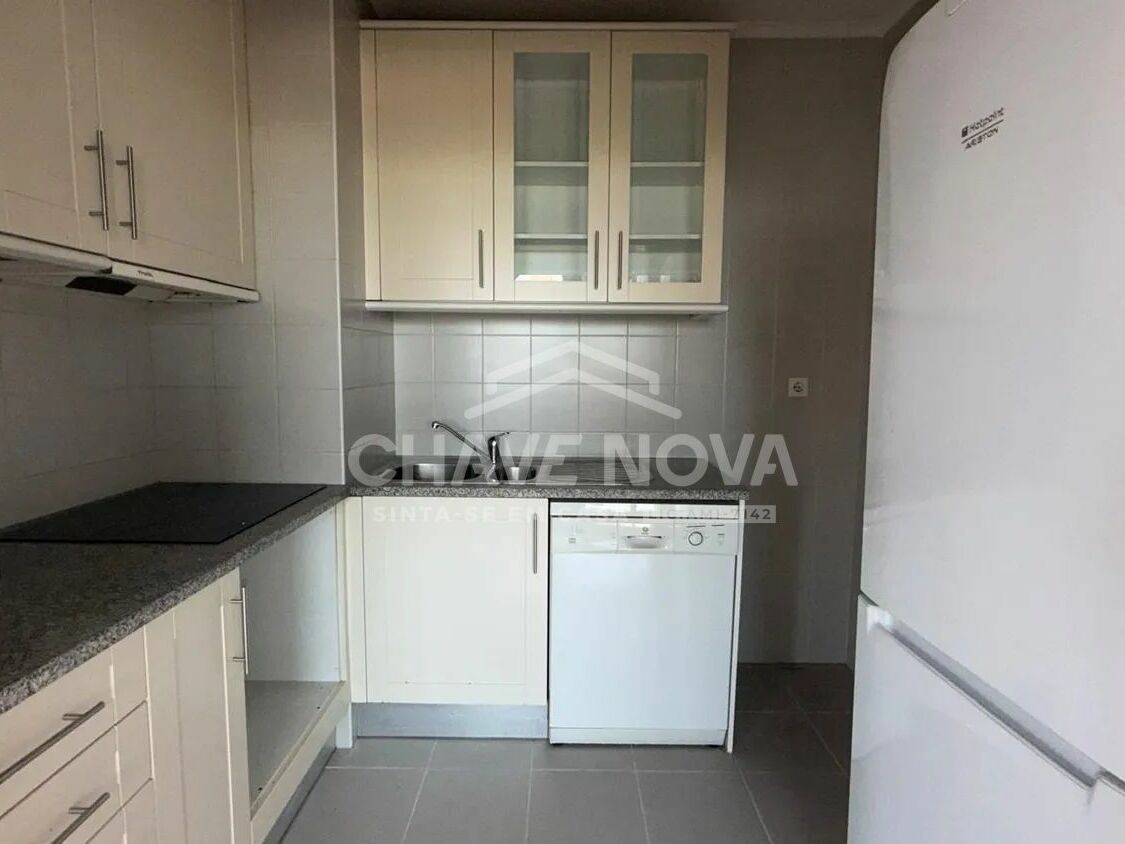Apartamento T1 Santa Marinha Varanda