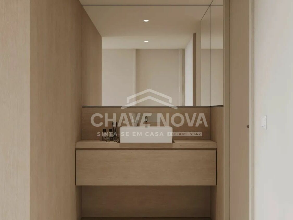 Apartamento T1 santa marinha casa banho