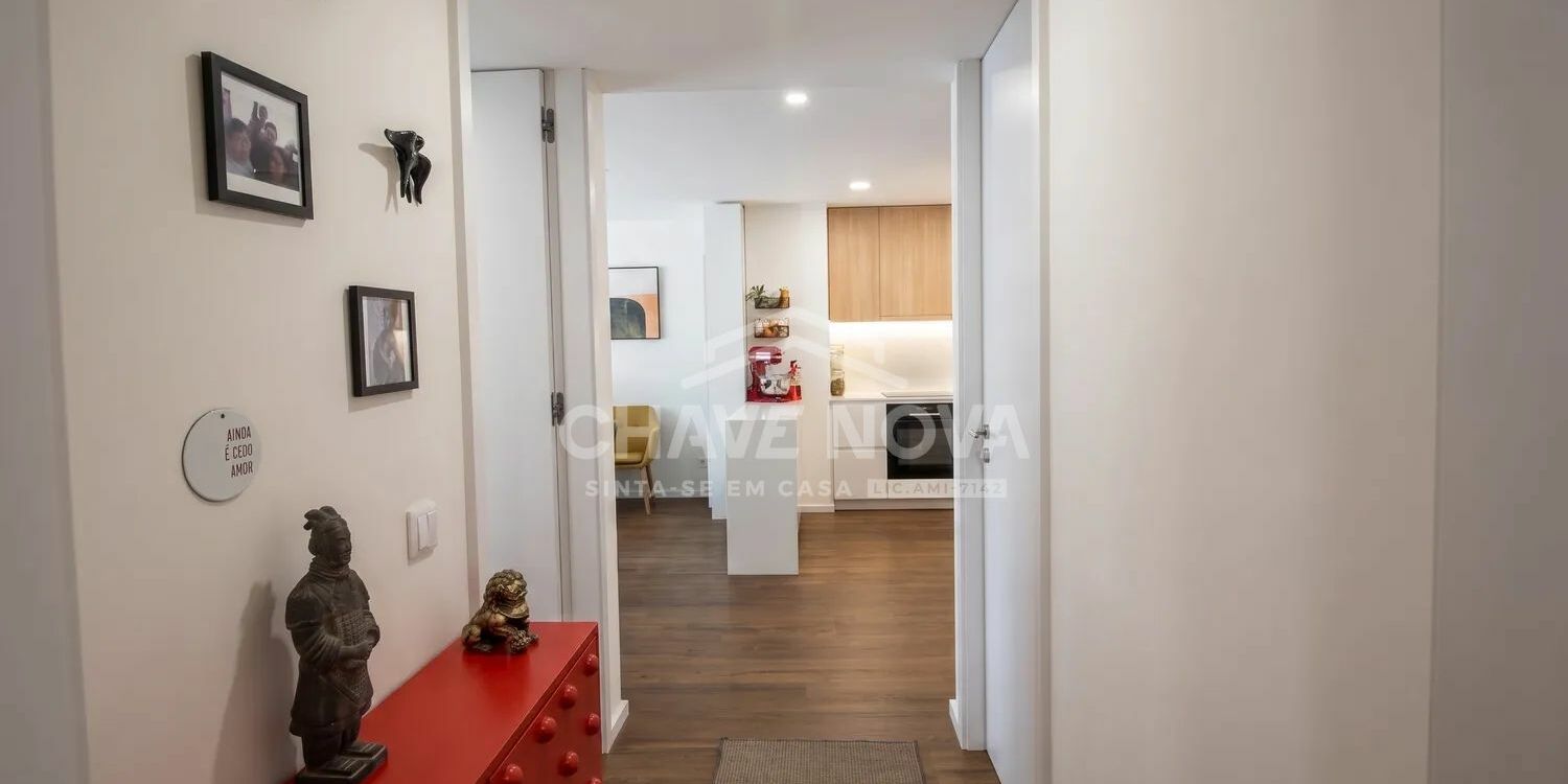 Apartamento T2 Santa Marinha Hall