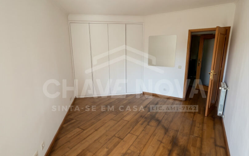 Apartamento T2 Vilar do Paraíso Vila Nova de Gaia Porto GN/02478
