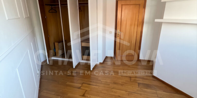 Apartamento T2 Vilar do Paraíso Vila Nova de Gaia Porto GN/02478