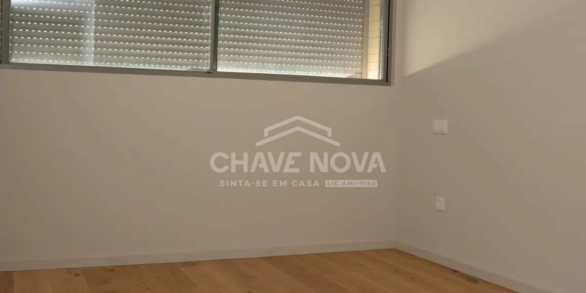 Apartamento T3 Dúplex São Félix da Marinha Quarta