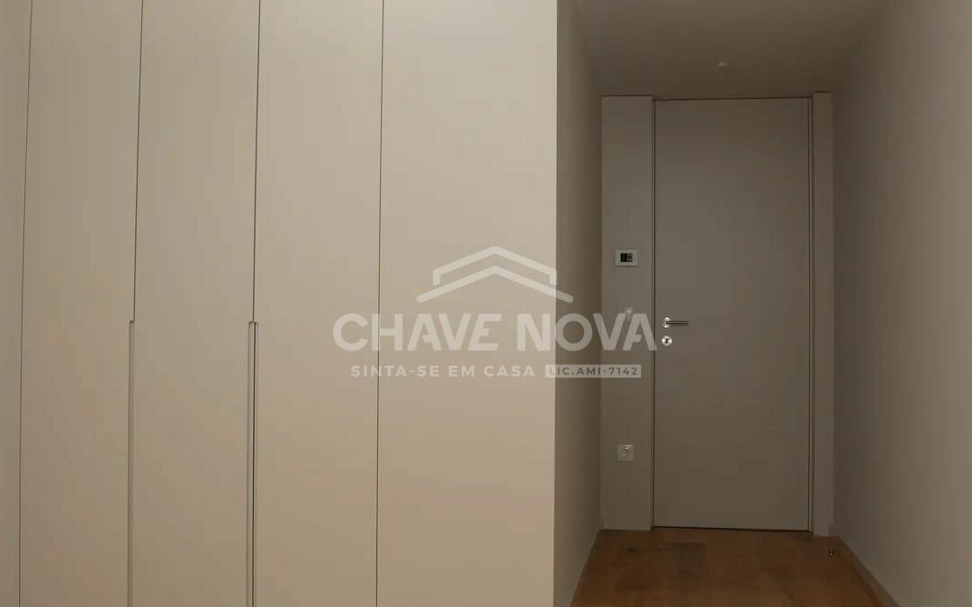 Apartamento T3 Dúplex São Félix da Marinha Quarta