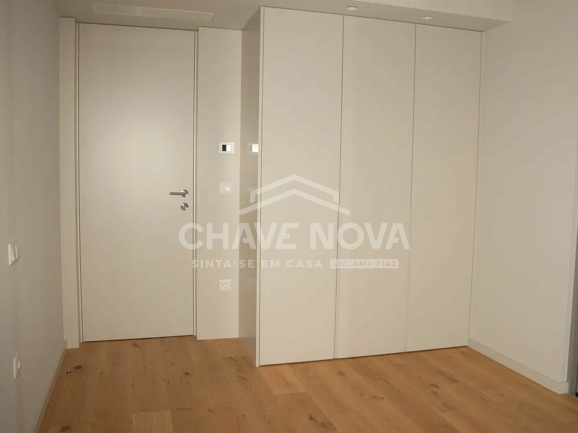 Apartamento T3 Dúplex São Félix da Marinha Quarta