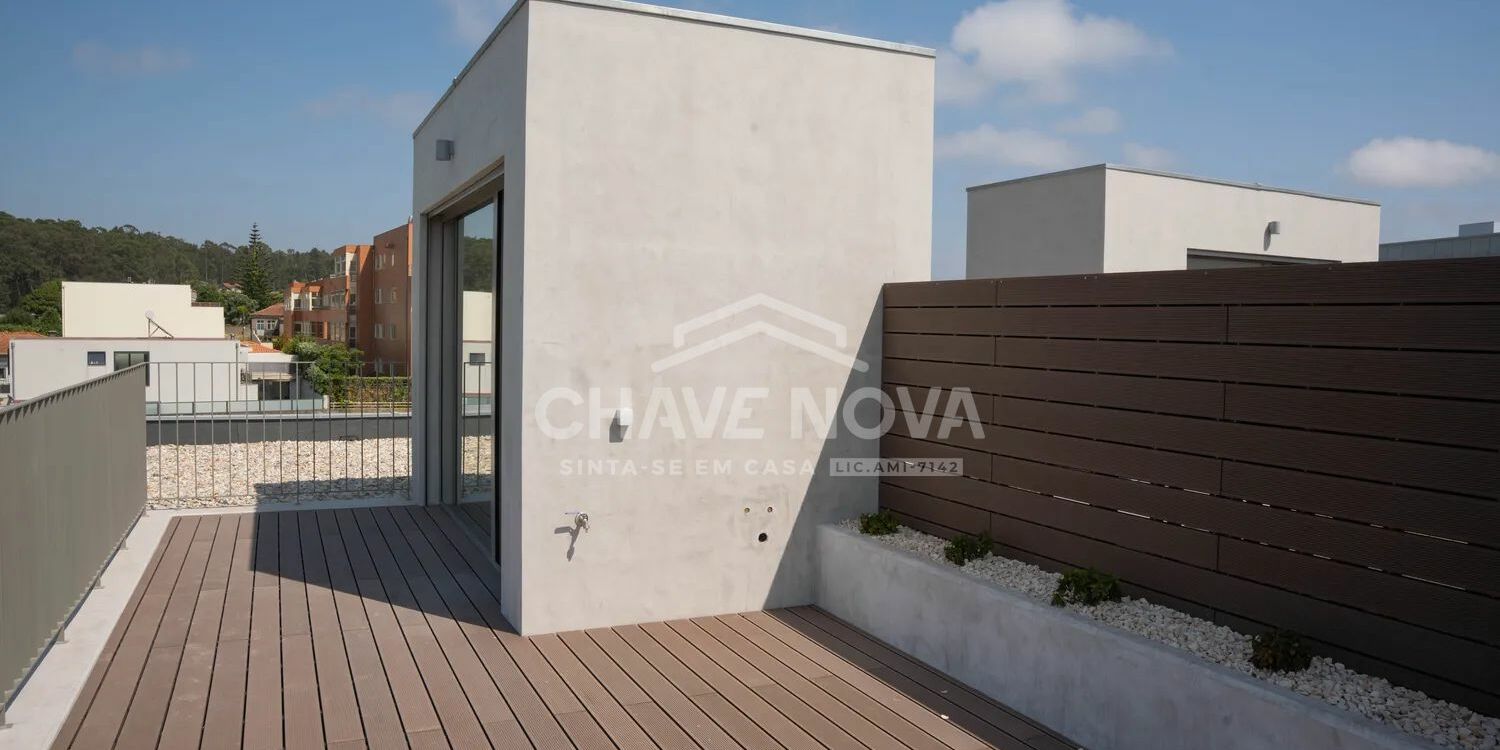 Apartamento T3 Dúplex São Félix da Marinha Terraço