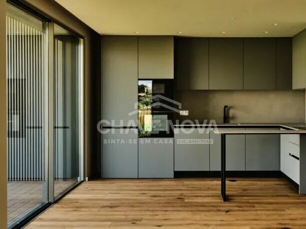 Apartamento T3 Dúplex São Félix da Marinha Cozinha