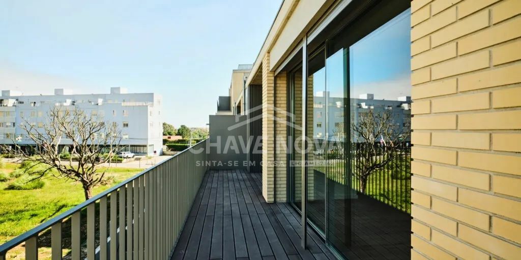 Apartamento T3 Dúplex São Félix da Marinha Terraço