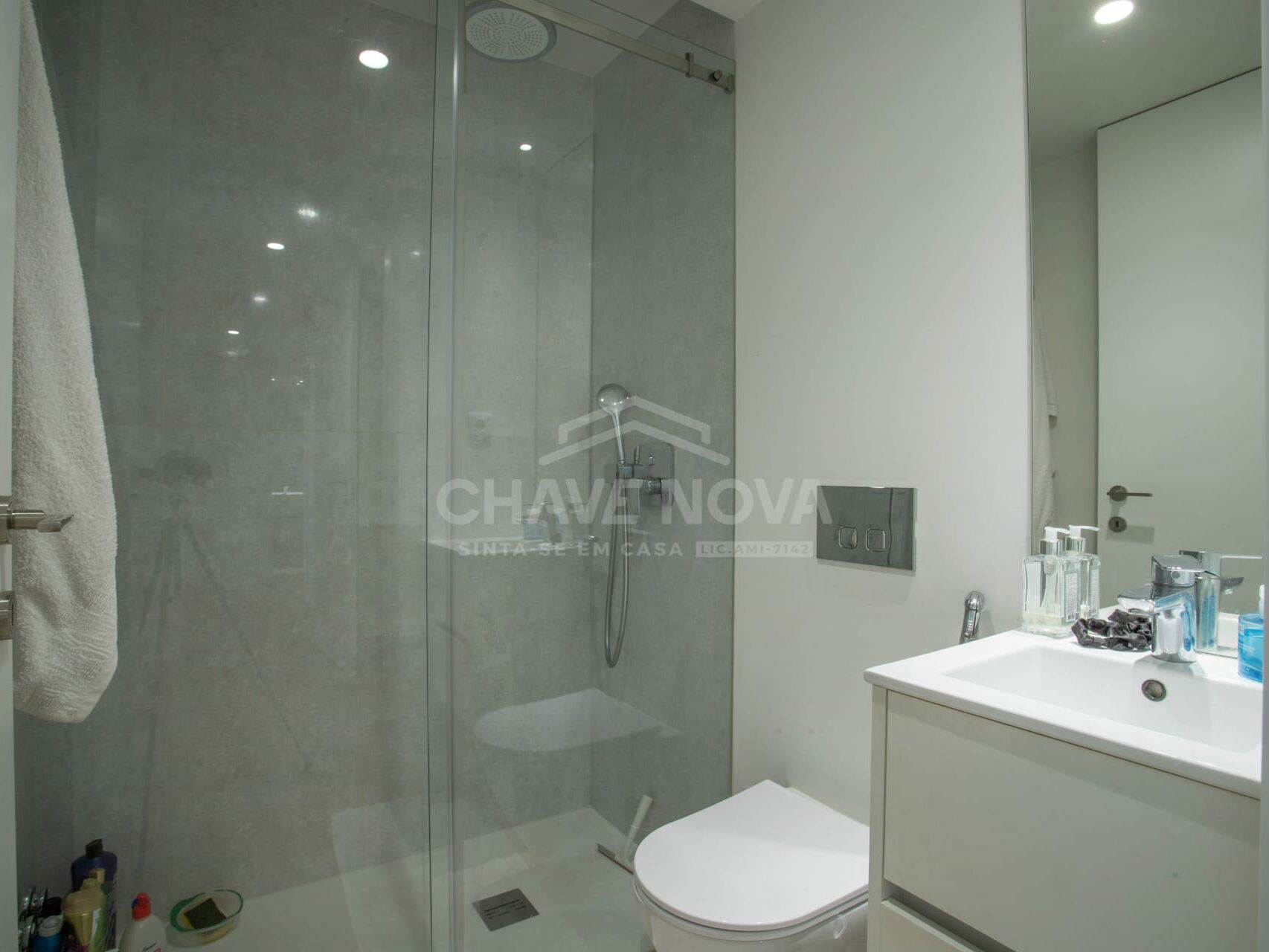 Apartamento T3 Mafamude Vila Nova de Gaia Porto GN/02481