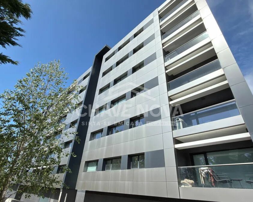 Apartamento T4 Santa Marinha Vila Nova de Gaia Porto GN/02383