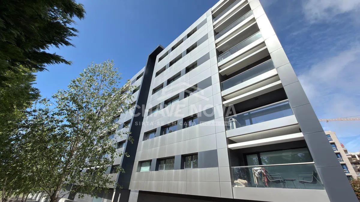 Apartamento T4 Santa Marinha Vila Nova de Gaia Porto GN/02383
