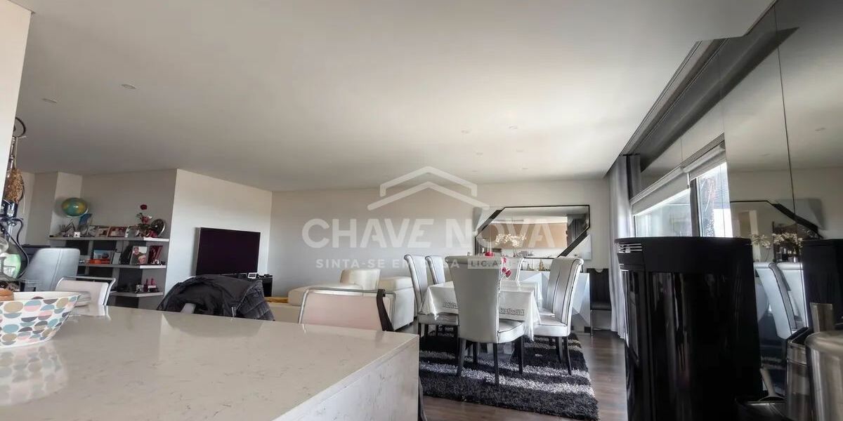 Apartamento T4 Santa Marinha Vila Nova de Gaia Porto GN/02383