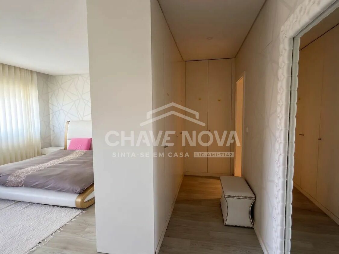 Apartamento T4 Santa Marinha Vila Nova de Gaia Porto GN/02383