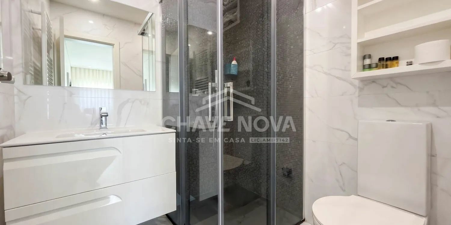 Apartamento T4 Santa Marinha Vila Nova de Gaia Porto GN/02383