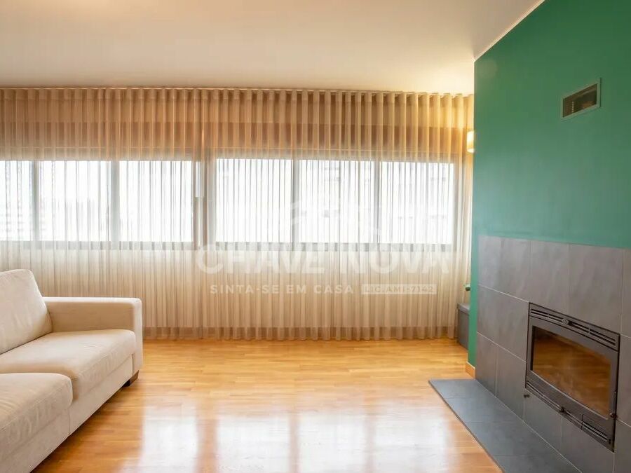 Apartamento T4 Santa Marinha Vila Nova de Gaia Porto GN/02444