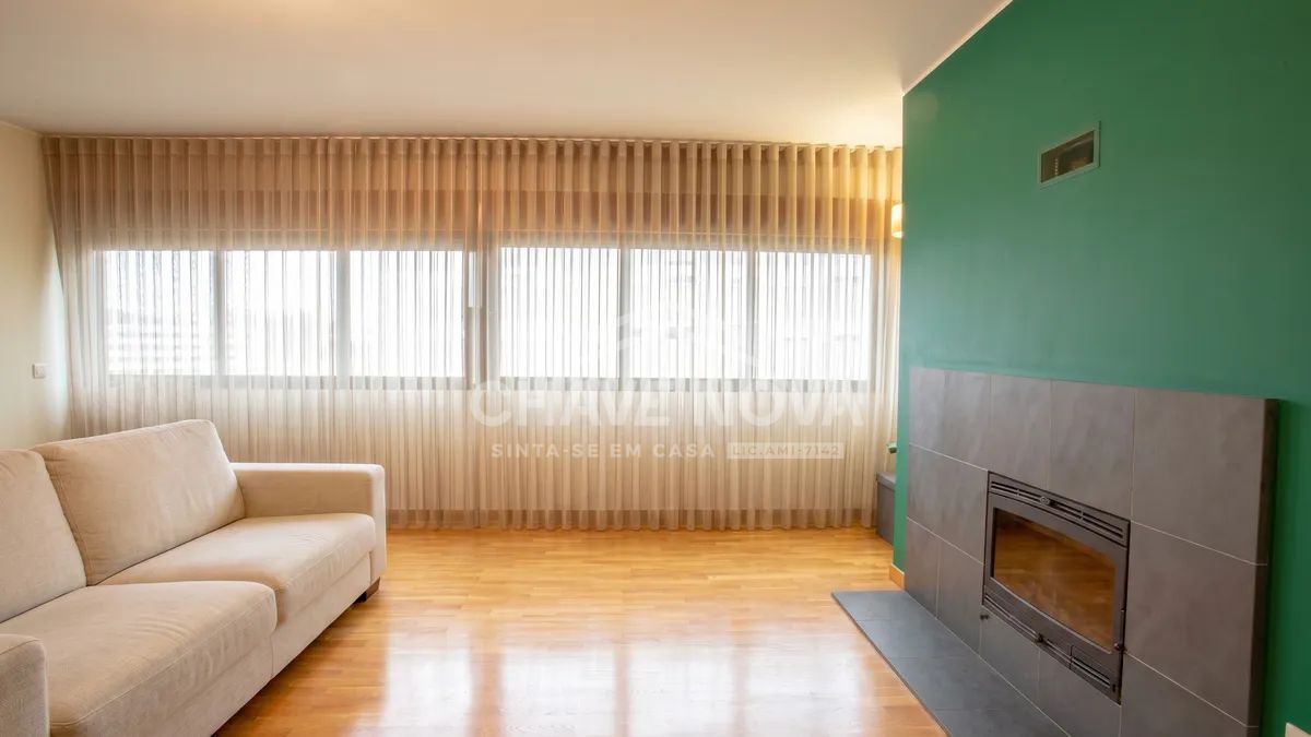 Apartamento T4 Santa Marinha Vila Nova de Gaia Porto GN/02444
