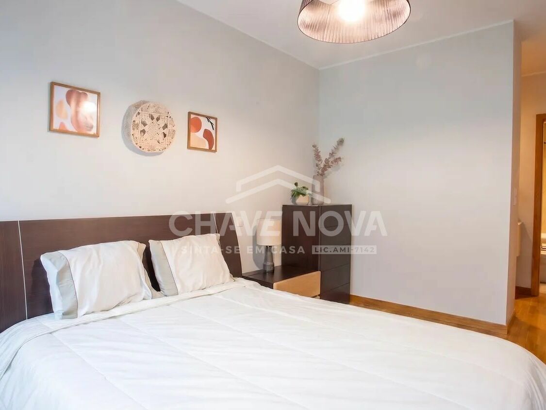 Apartamento T4 Santa Marinha Vila Nova de Gaia Porto GN/02444