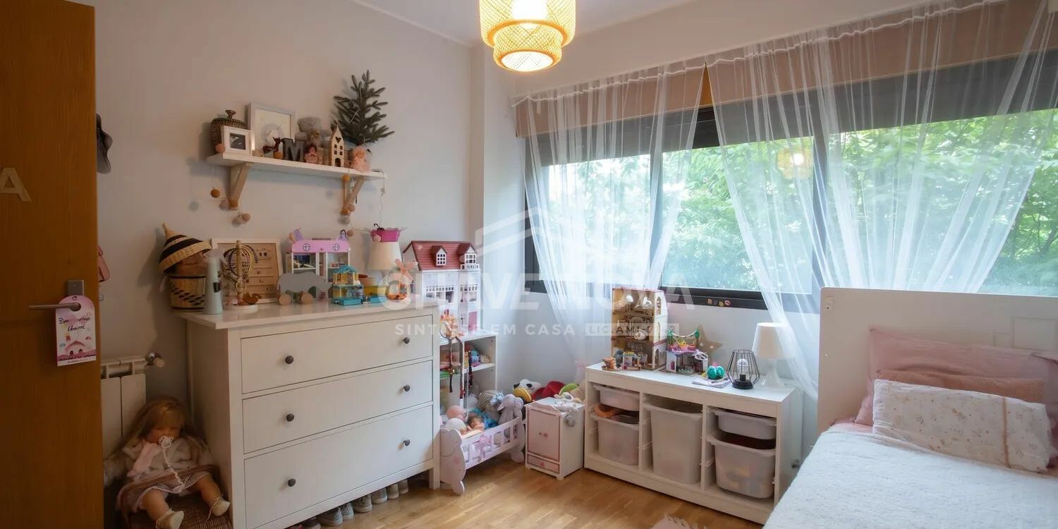 Apartamento T4 Santa Marinha Vila Nova de Gaia Porto GN/02444