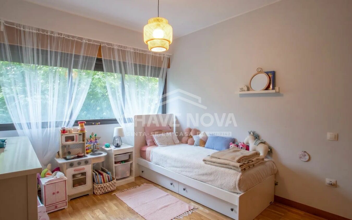 Apartamento T4 Santa Marinha Vila Nova de Gaia Porto GN/02444