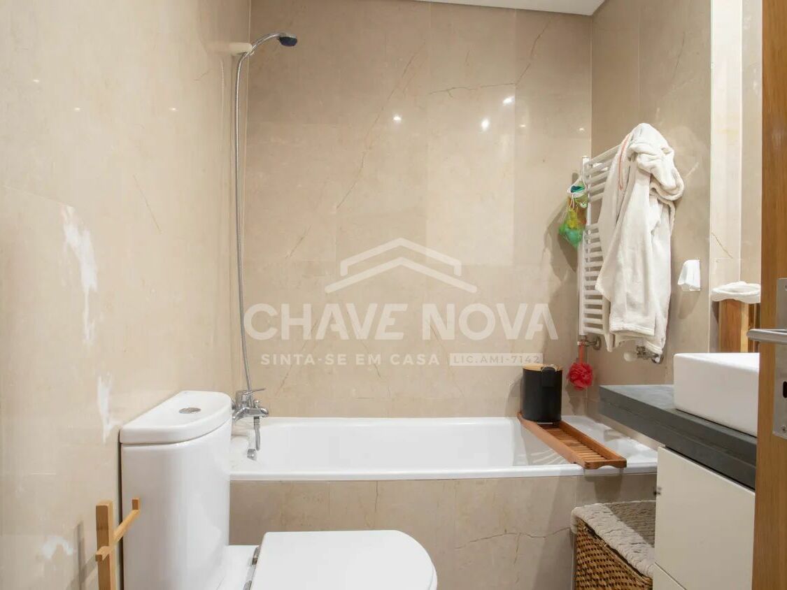 Apartamento T4 Santa Marinha Vila Nova de Gaia Porto GN/02444