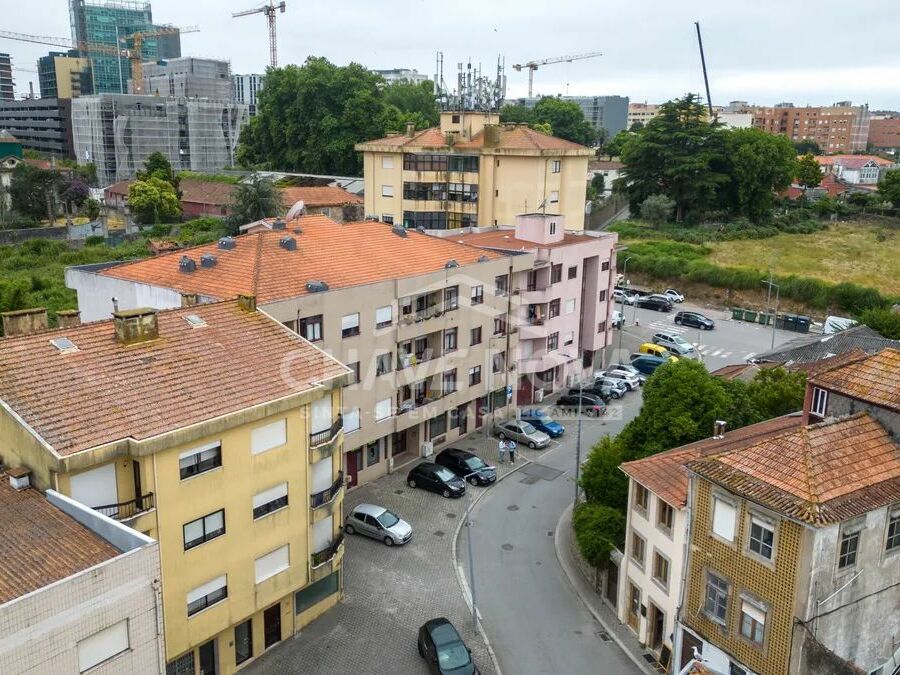 Lojas Comerciais Santa Marinha Vila Nova de Gaia Porto GN/02432