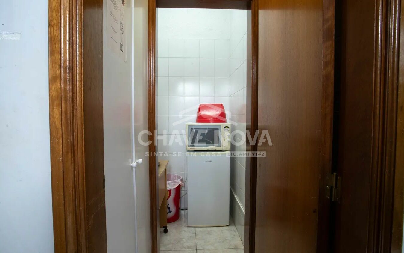 Lojas Comerciais Santa Marinha Vila Nova de Gaia Porto GN/02432