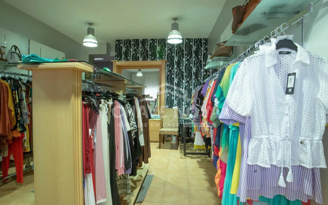 Lojas Comerciais Santa Marinha Vila Nova de Gaia Porto GN/02432