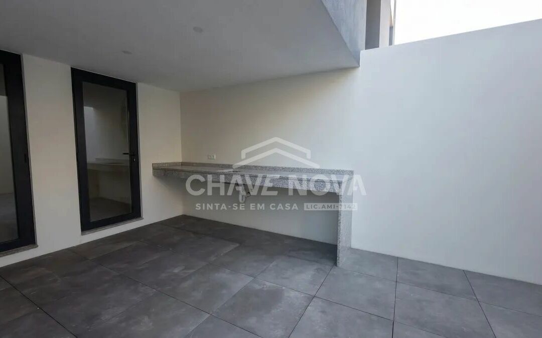 Moradia T3 Madalena Vila Nova de Gaia Porto GN/02483