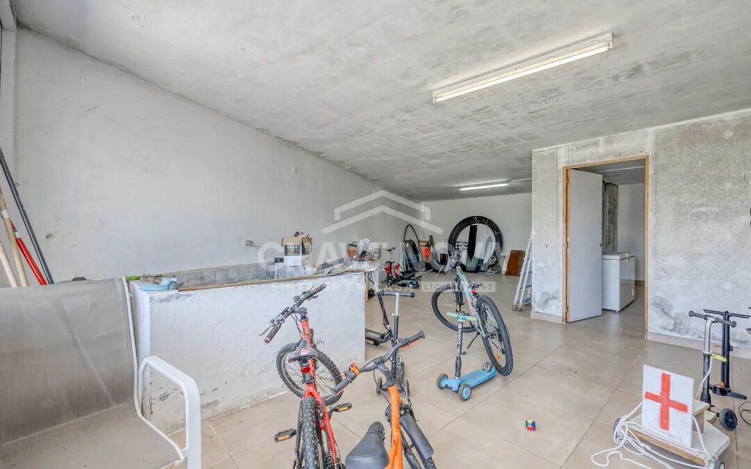 Moradia T5 Canelas Garagem