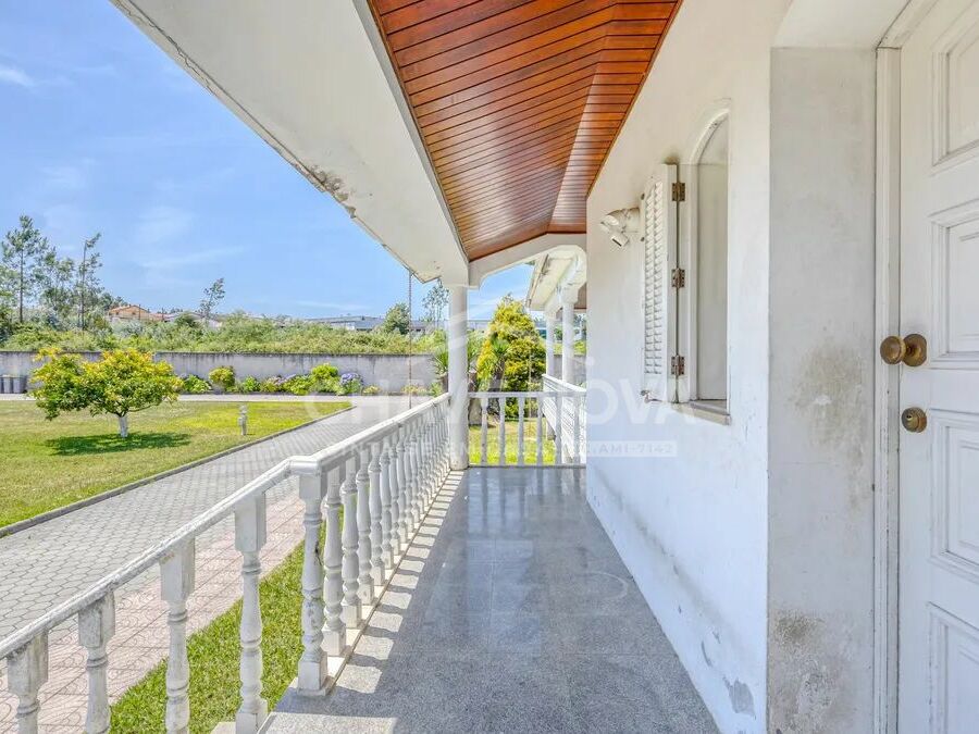 Moradia T5 Canelas Exterior Varanda