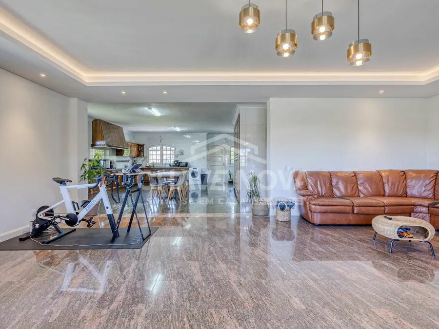Moradia T5 Canelas Sala