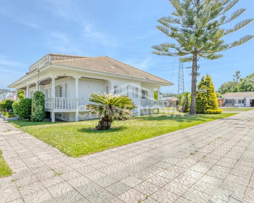 Moradia T5 Canelas Exterior