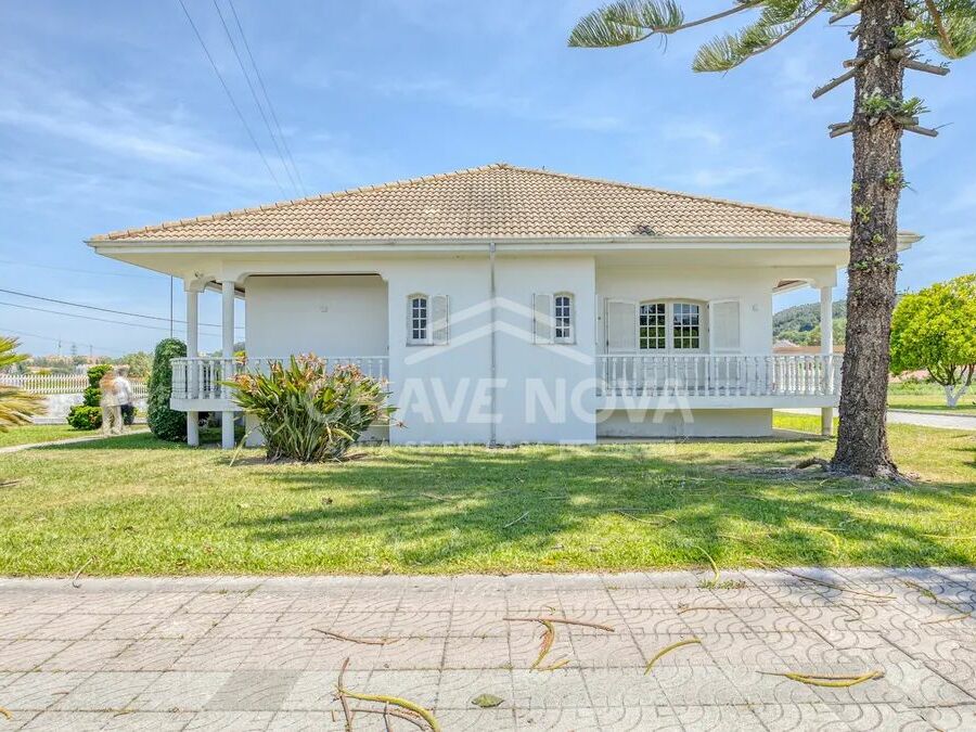 Moradia T5 Canelas Exterior