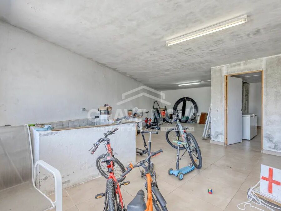 Moradia T5 Canelas Garagem