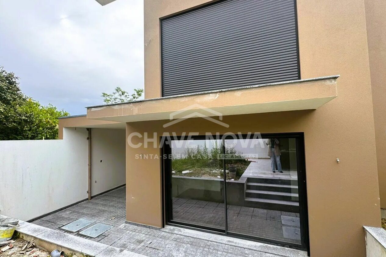 Moradia V3 Valadares Vila Nova de Gaia Porto GN/02380