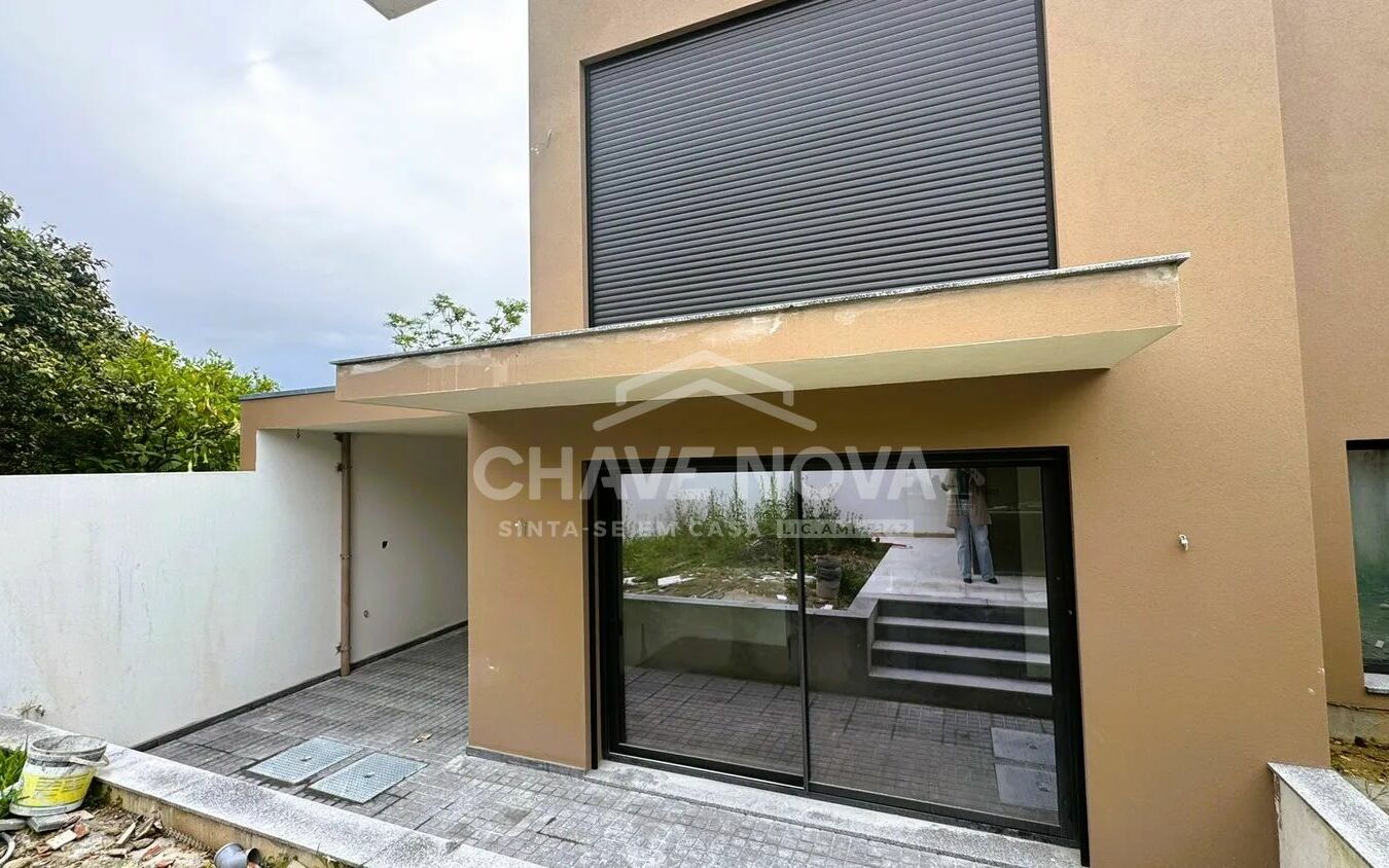 Moradia V3 Valadares Vila Nova de Gaia Porto GN/02380