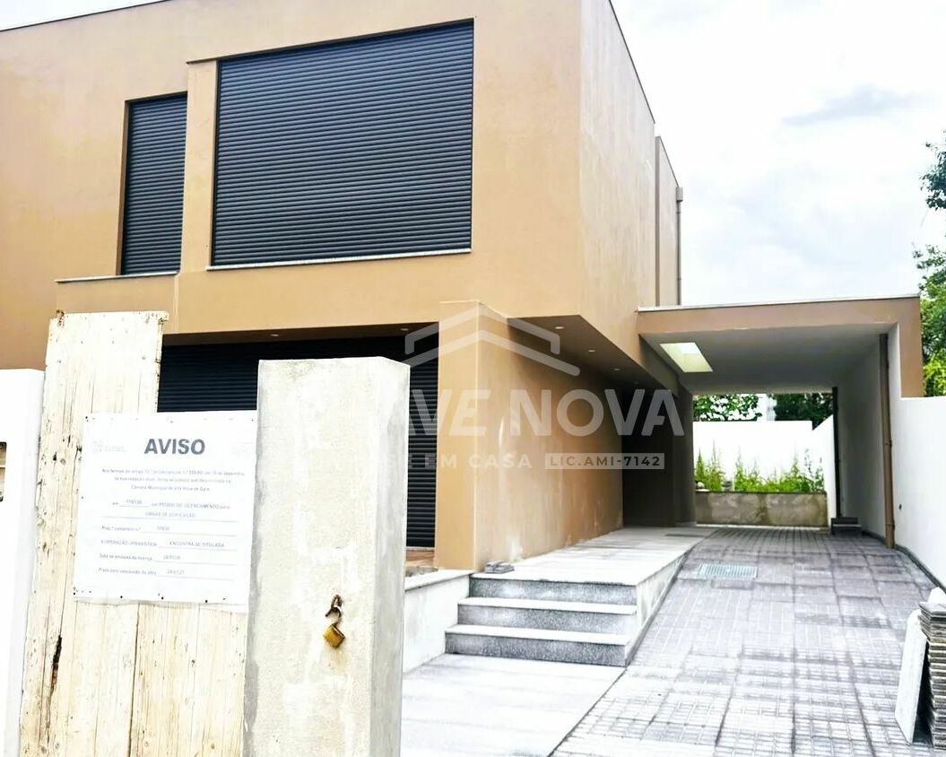 Moradia V3 Valadares Vila Nova de Gaia Porto GN/02380
