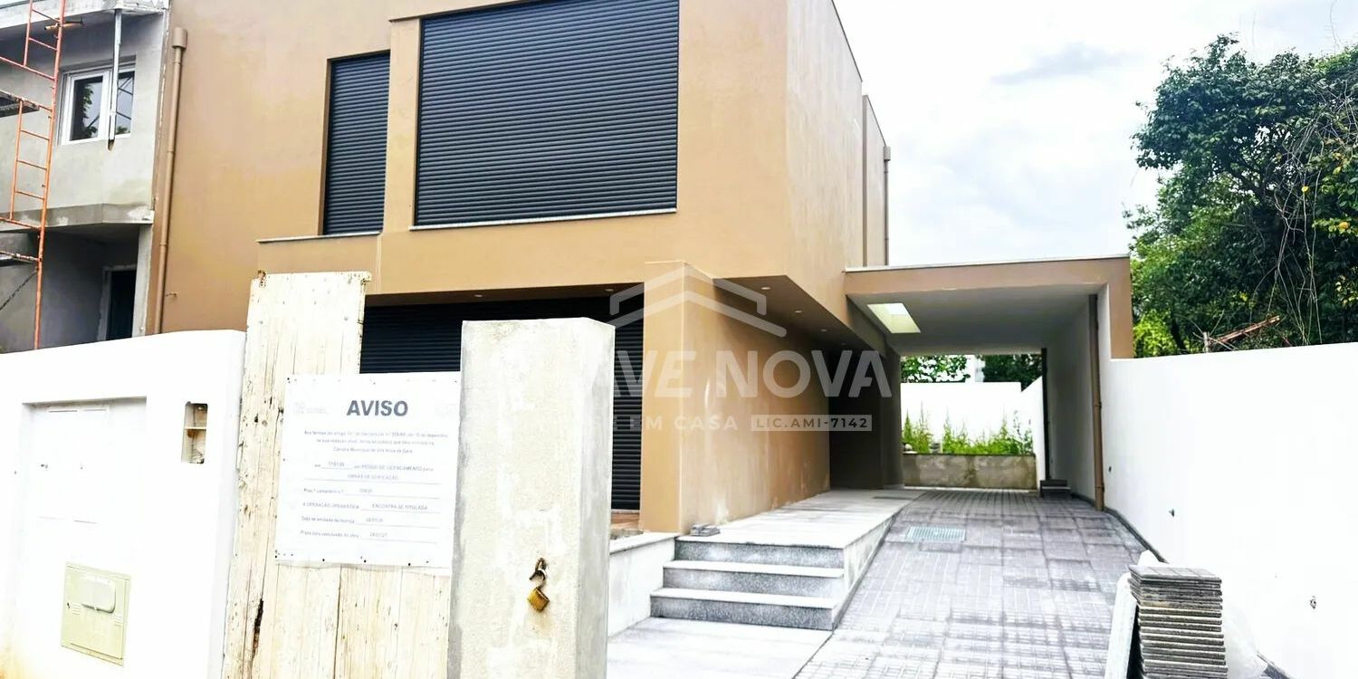 Moradia V3 Valadares Vila Nova de Gaia Porto GN/02380