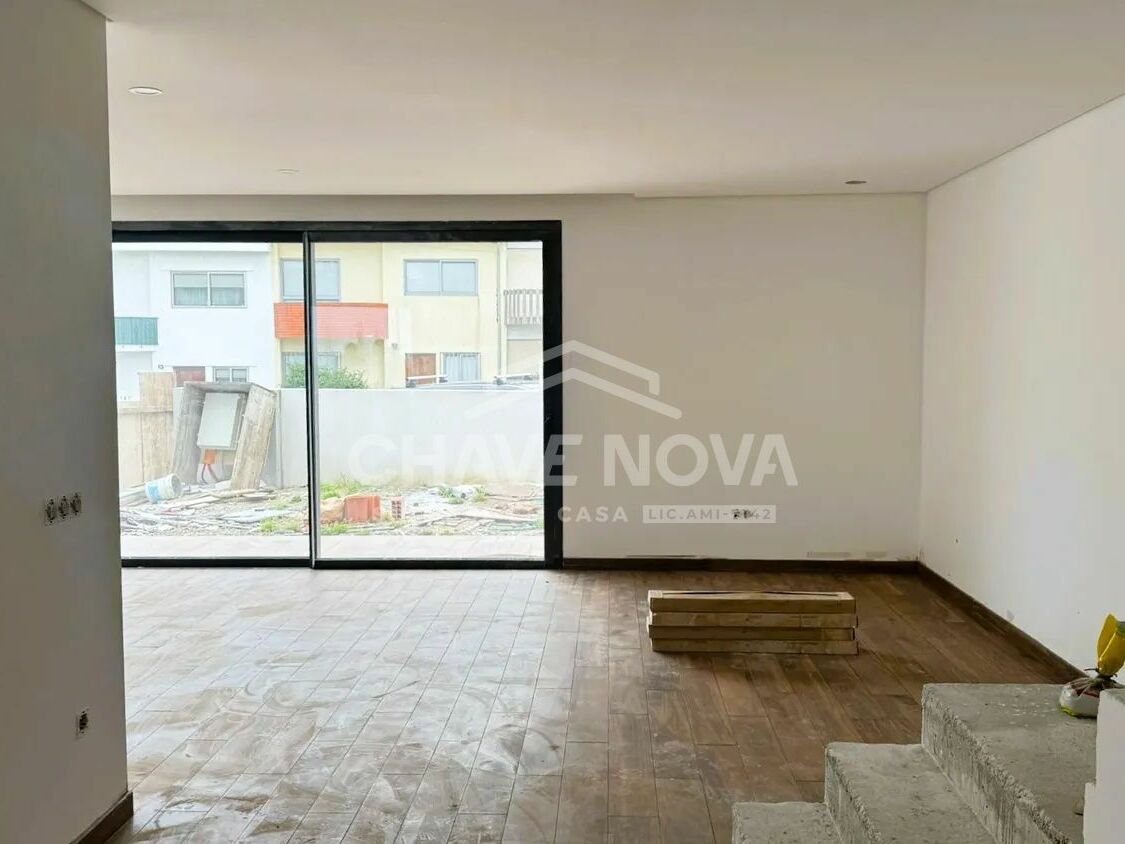 Moradia V3 Valadares Vila Nova de Gaia Porto GN/02380