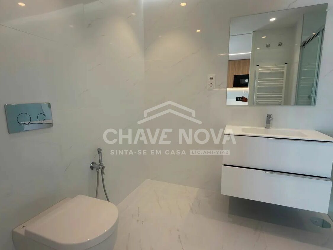Apartamento T0 Mafamude Vila Nova de Gaia Porto GN/02366
